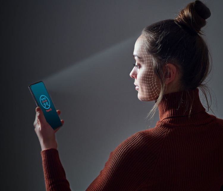 Hisense Infinity H50 - Face ID