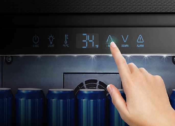 Hisense JC-138YB - LED Display feature image