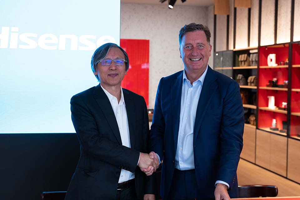 Leica Camera engages in the Laser TV equipment segment and agrees on technological cooperation with Hisense image 1