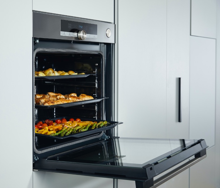 Hisense BSA65226AX - Simultaneous Cooking feature image - mobile