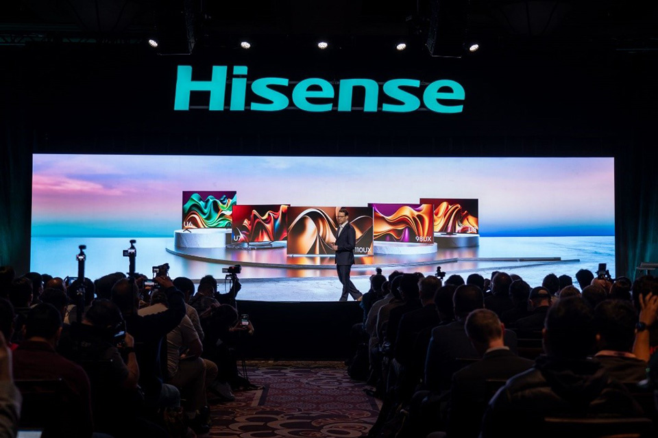 David Gold, President of Hisense Americas delivering “Global Vision, Display-Scenarios” speech at CES 2024